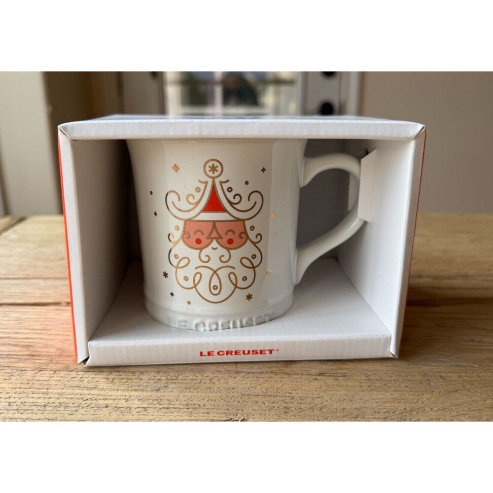 Le Creuset Stoneware Noel Christmas Collection Gold Santa Decal Mug 14 oz